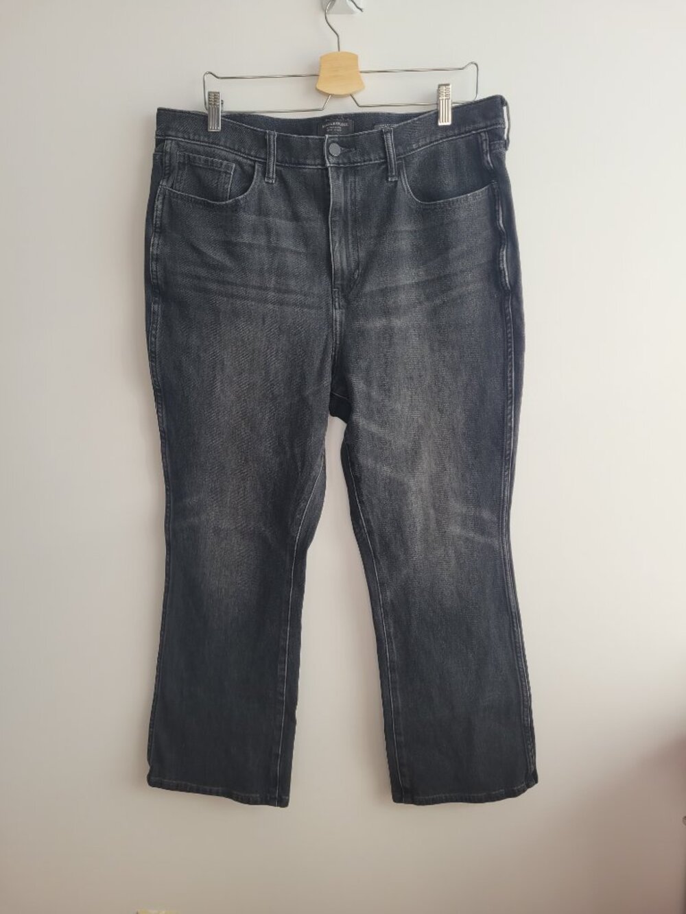 Banana Republic Women's High Rise Crop Boot Black Jeans-Size 33